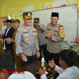 Uji Coba Makan Bergizi Gratis di Gresik, Menu Bervariasi Ada Ayam Hingga Ikan