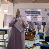 MI Al Fithrah Surabaya Gelar Seminar Parenting dan Pembelajaran dengan Pendekatan VAKOG