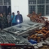 Diterjang Banjir Kiriman, Dinding di Tiga Ruang Kelas MAN 2 Majalengka Jebol