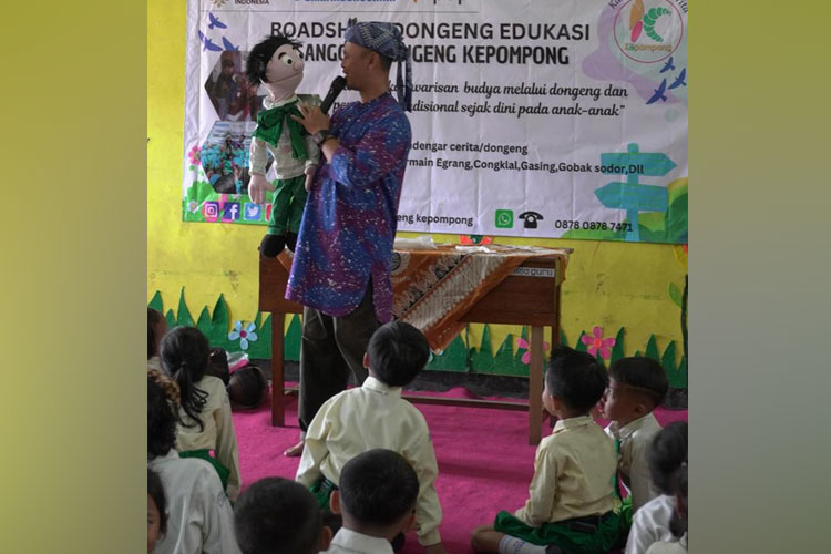 Kak Yudi dan Boneka Jojo Hibur Siswa TK Taman Indria Malang dengan Dongeng Persahabatan