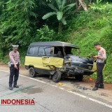 Adu Moncong Gran Max vs Carry di Jalur Pacitan-Ponorogo, Kerugian Belasan Juta