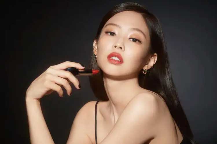 Jennie Blackpink Raih Global Force Award pada Billboard Women in Music  2025