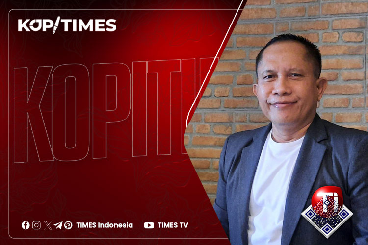 Mahawan Karuniasa, Dosen Ilmu Sekolah Ilmu Lingkungan Universitas Indonesia, Founder/CEO Environment Institute Indonesia, Anggota Indonesia Stakeholder Steering Group (ISSG) Southeast Asia Framework for Ocean Action on Mitigation (SEAFOAM).
