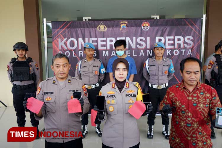 Mengaku Anggota Polisi, Rampas Puluhan Hp Pelajar