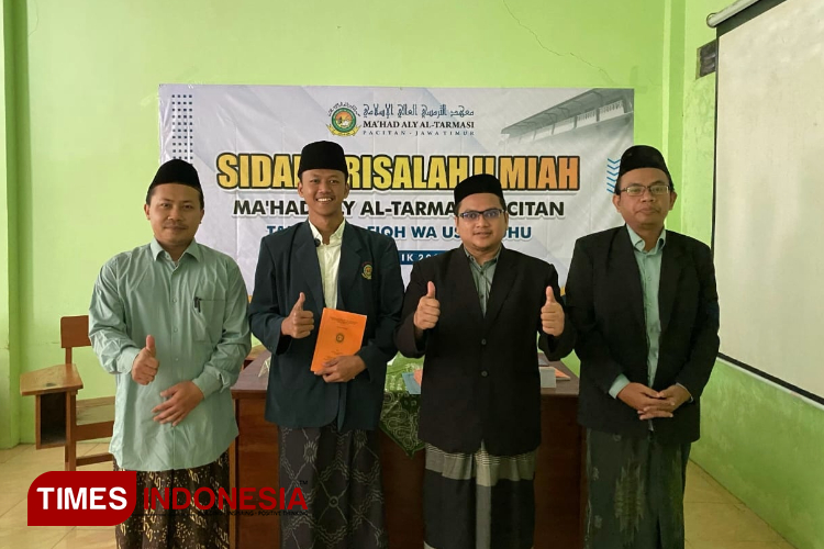 Mahad-Aly-Al-Tarmasi-Pacitan-b.jpg