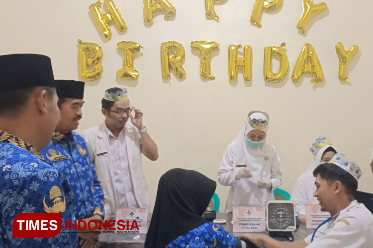 Pemeriksaan Kesehatan Gratis bagi warga yang ulang tahun di Puskesmas Kota Kulon Bondowoso sudah berlangsung sejak 17 Februari (FOTO: Moh Bahri/TIMES Indonesia)