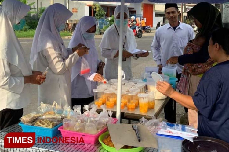 Segini Ambang Batas Jajanan Aman Konsumsi yang Boleh Dijual di Pasar Ramadan Banyuwangi