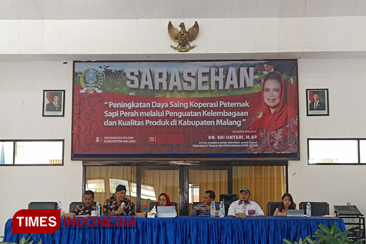 Ketua Komisi E DPRD Jawa Timur, Dr. Sri Untari Bisawarno, mengadakan sarasehan di Koperasi SAE (Sinau Andandani Ekonomi), Pujon, Kabupaten Malang, pada Senin (17/02/2025). (Foto: M Arif Rahman Hakim/TIMES Indonesia)