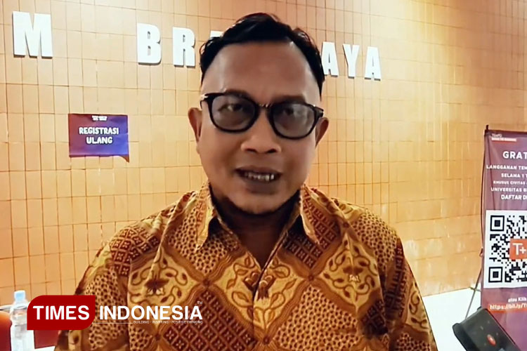Komisioner Kompolnas, Choirul Anam saat berada di Universitas Brawijaya. (Foto: Achmad Fikyansyah/TIMES Indonesia)