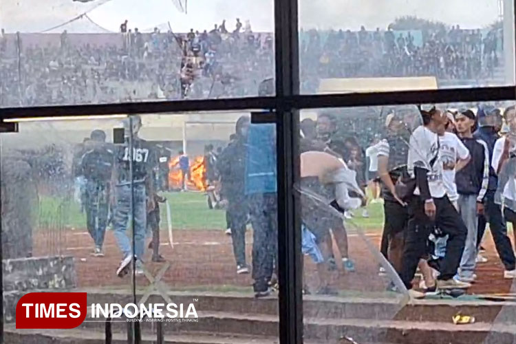 Laga-Persela-Lamongan.jpg