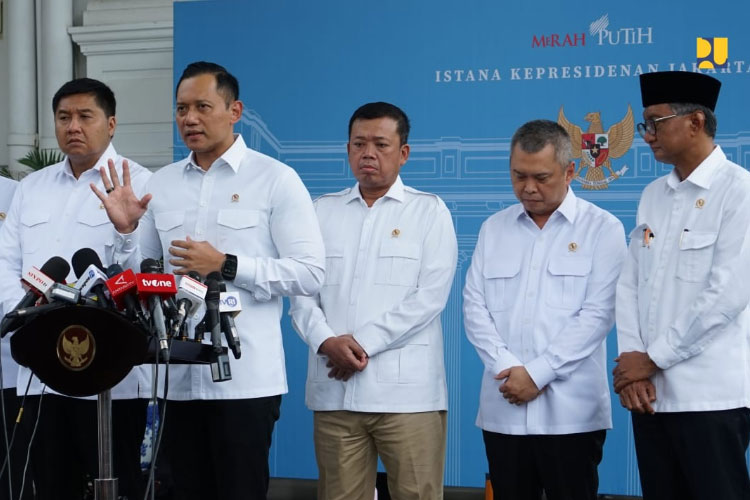 Ratas Bersama Presiden, Menteri PU Sampaikan Kesiapan Infrastruktur Jelang Mudik Lebaran 2025