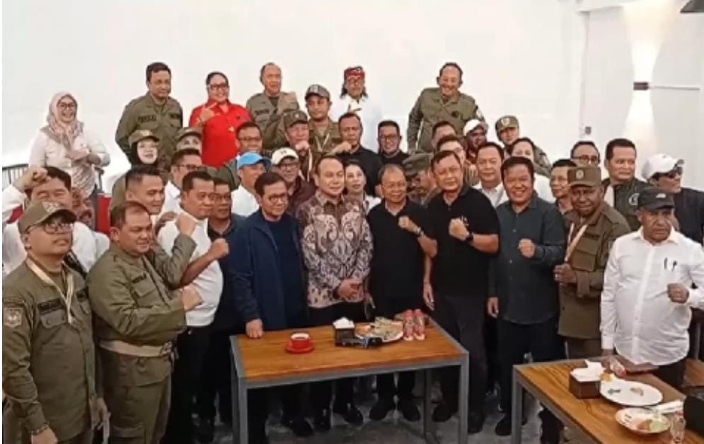 Kepala daerah dari PDIP berkumpul di sebuah kafe di Magelang. (Foto: Istimewa)