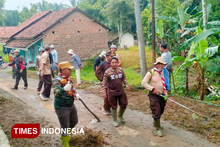 Pramuka di Majalengka gelar aksi sosial dan peduli lingkungan. (FOTO: Hendri Firmansyah/TIMES Indonesia)