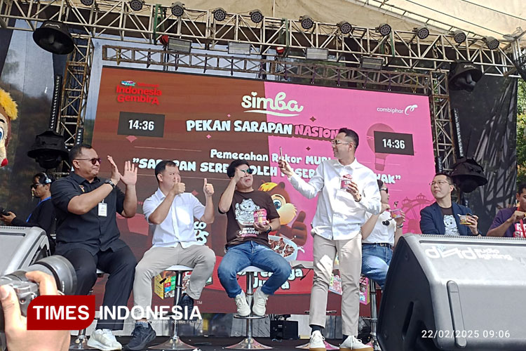 Raffi Ahmad Ramaikan Pencatatan Rekor MURI Makan Sereal