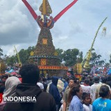 Festival KenDuren Wonosalam 2025, Ribuan Warga di Jombang Berebut Durian dari Tumpeng Raksasa