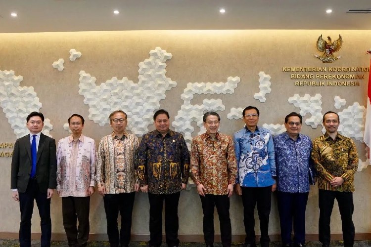 Indonesia Perkuat Transisi Energi dan Ekonomi Hijau melalui AZEC