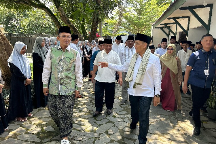 Wamenag RI Bertemu Ratusan Ulama di Ponpes Al Mizan Jatiwangi Majalengka