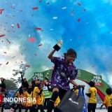 Tim Putri KU 12 SDN Kali Rungkut I Juarai MilkLife Soccer Challenge 2025 Surabaya