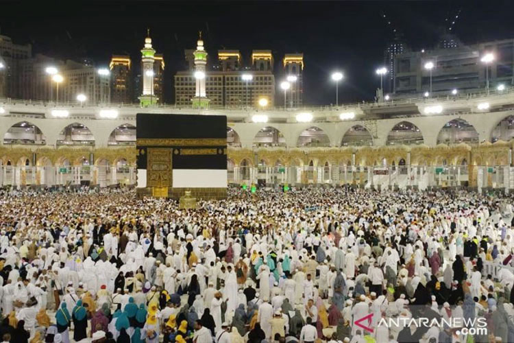 Suasana Masjidil Haram, Mekkah, Arab Saudi, saat Pelaksanaan Ibadah Haji. (FOTO: ANTARA News/ Anom Prihantoro)