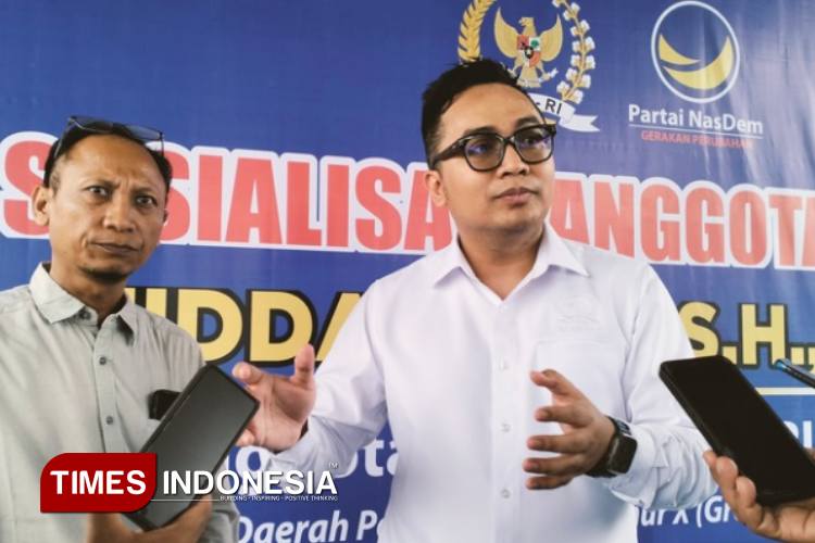 Anggota DPR RI Thoriq Majiddanor usai melakukan kegiatan di Kabupaten Gresik Jawa Timur (Foto: Akmal/TIMES Indonesia).