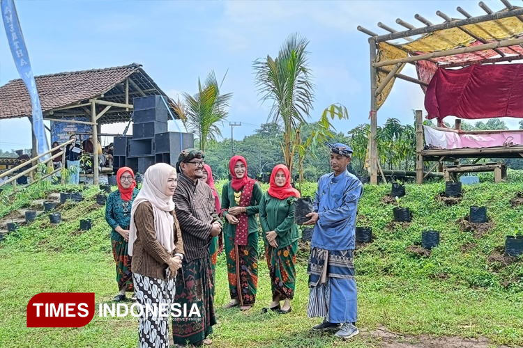 Tumpak-Tandur-2.jpg