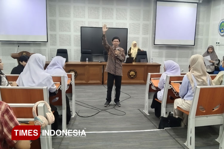 Pujangga Muda: Workshop Penulisan Karya Sastra Berskala Internasional