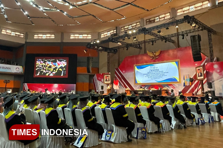 Awal 2025, Universitas Terbuka Malang Kukuhkan 1.162 Wisudawan