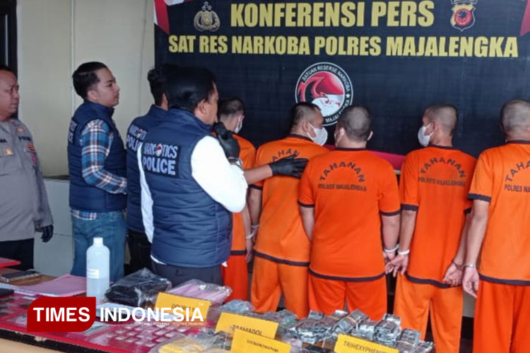 Polres Majalengka menggelar konferensi pers tindak pidana narkoba. (FOTO: Hendri Firmansyah/TIMES Indonesia)