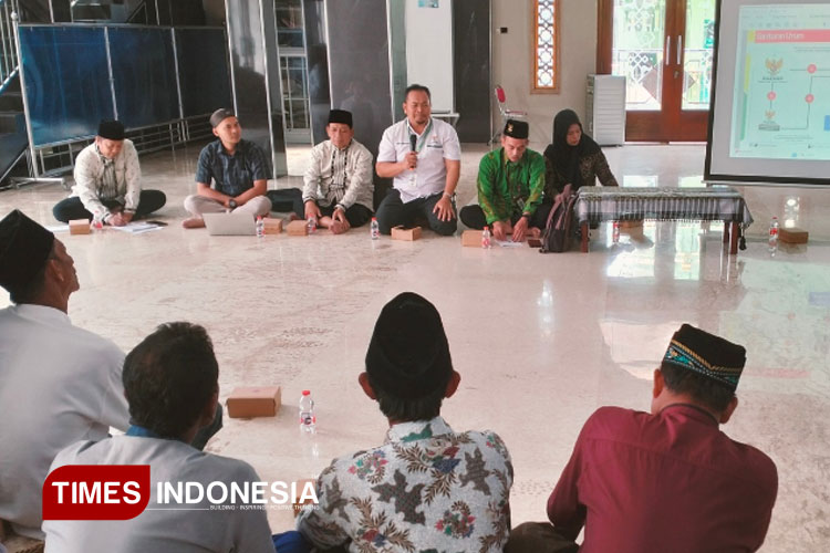 Cegah Jeratan Rentenir, Baznas RI Kucurkan Pembiayaan Modal Usaha ke Jemaah Masjid di Gresik