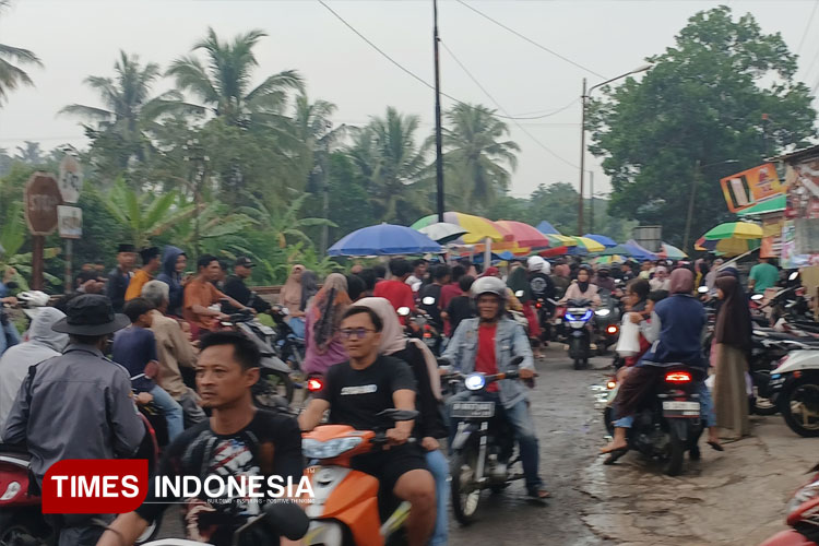 Ngabuburit dan Berburu Takjil di Desa Balokang Kota Banjar, Tradisi Ramadan yang Terjaga