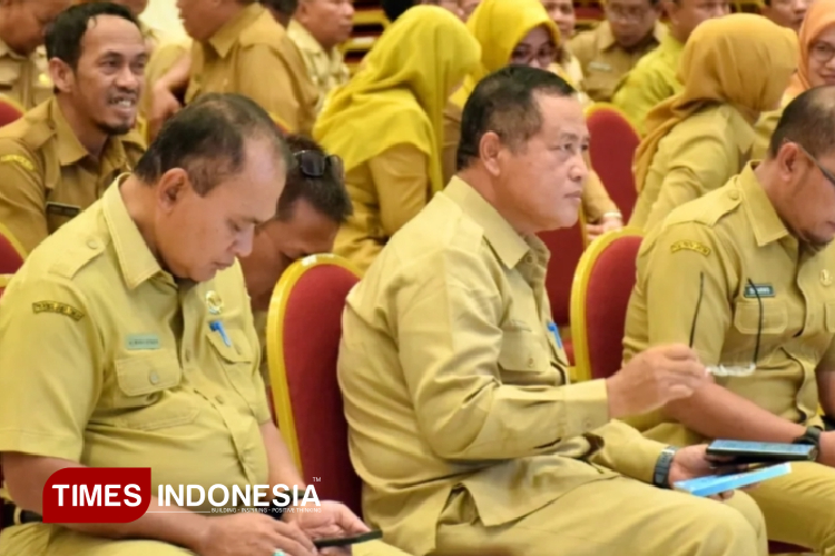 Bupati-Lamongan-b.jpg