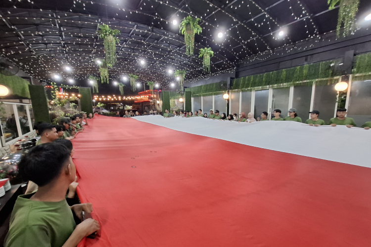 EIGERIAN-Surabaya-h.jpg