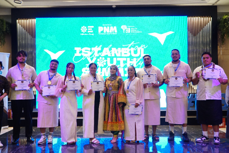 Pemenang penghargaan Istanbul Youth Summit 2025. (Foto: IYS)