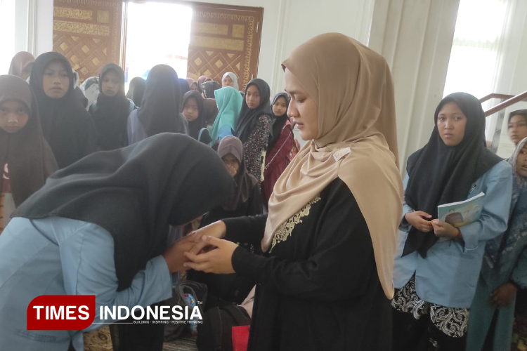 Pesantren-Ramadhan-di-Ponpes-Andalas-Kayuares-Banjarnegara-c.jpg