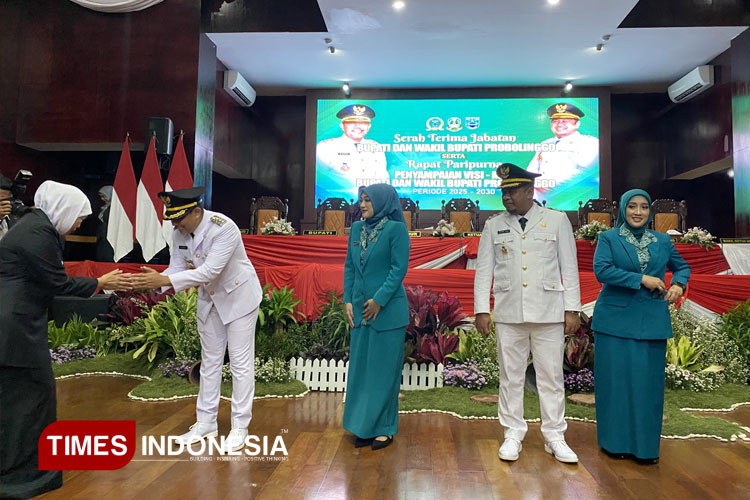 Sertijab-Bupati-dan-Wabup-Probolinggo-2.jpg