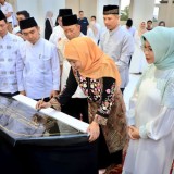 Gubernur Khofifah Resmikan Masjid KHAS Krampyangan, Optimis Jadi Pusat Edukasi Keislaman