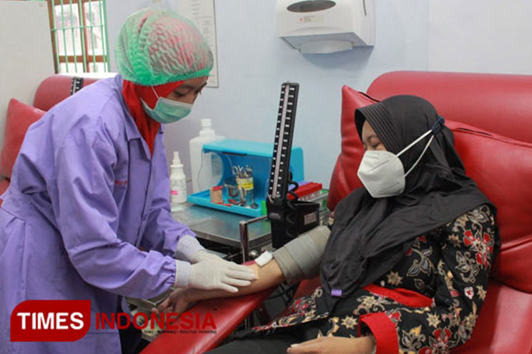 Pilih Waktu hingga Sahur Bergizi, Ini Tips Donor Darah Saat Puasa Ala UDD PMI Banyuwangi