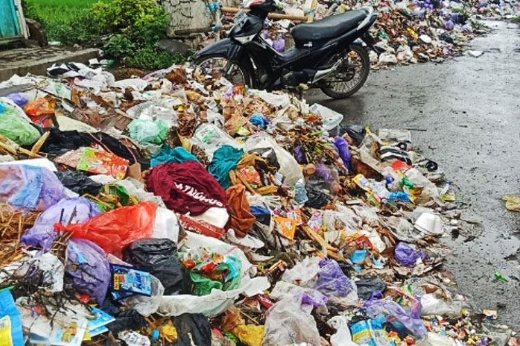 Tumpukan-sampah-2.jpg