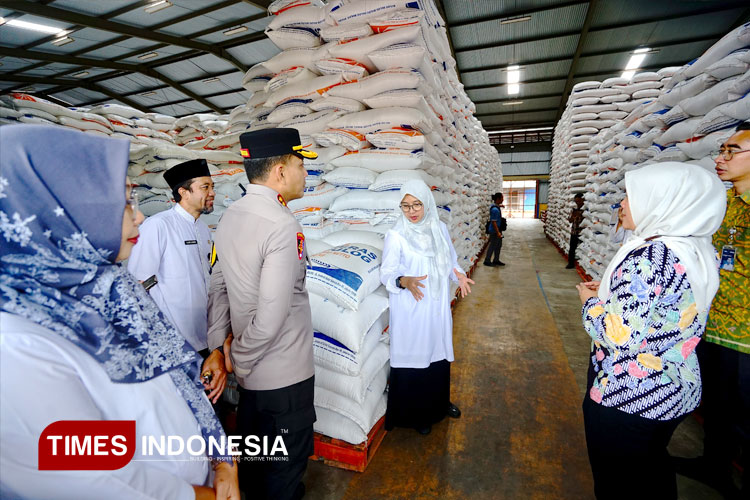 Bupati Banyuwangi Pastikan Stok Bahan Pokok Cukup Hingga Lebaran