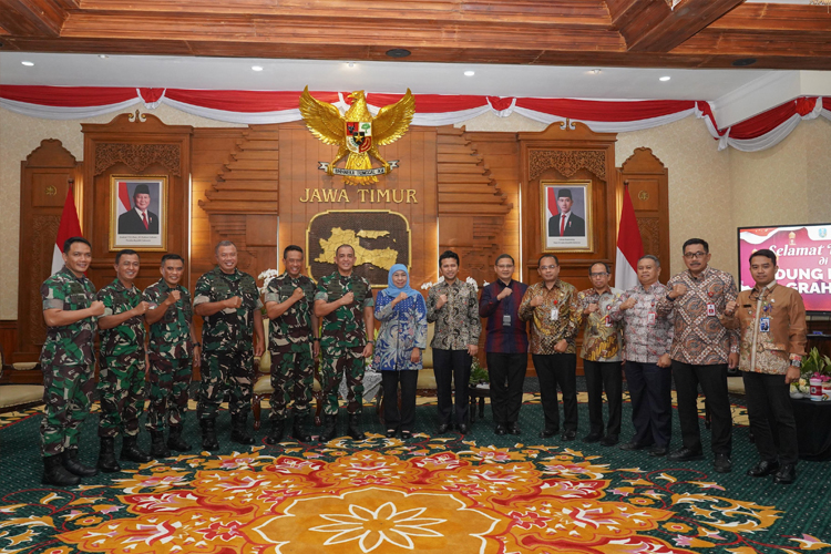 Pangdam-V-Brawijaya-2.jpg