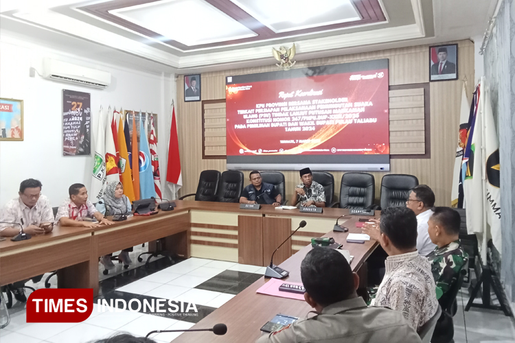 Rakor KPU Malut dan Stakeholder terkait untuk menindaklanjuti Putusan Mahkamah Konstitusi Nomor 267/ PHPU.BUP-XXIII/2025 pada pemilihan Bupati dan wakil Bupati kabupaten Pulau (FOTO: Haerun/Times Indonesia)