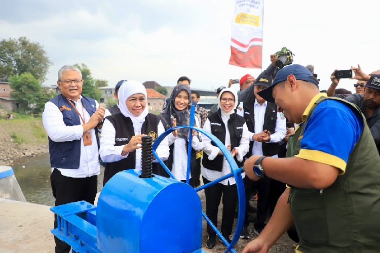 Gubernur Khofifah Resmikan DAM Boreng, Pulihkan Produktivitas Pertanian dan Ketahanan Pangan