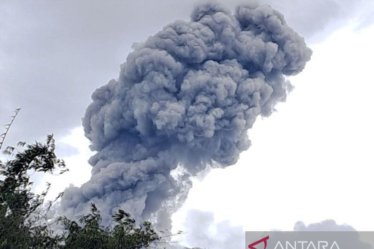 Erupsi Gunung Marapi, Tinggi Kolom Abu Tidak Teramati