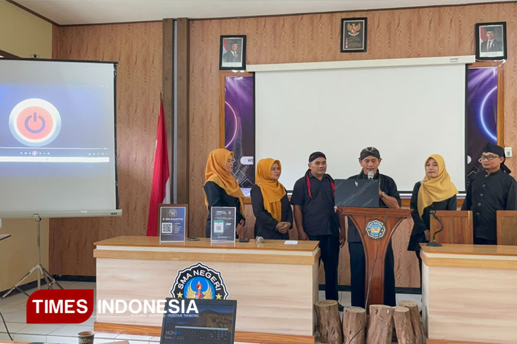 Siapkan Lulusan Berdaya Saing, SMAN Tulakan Pacitan Hadirkan Program Double Track