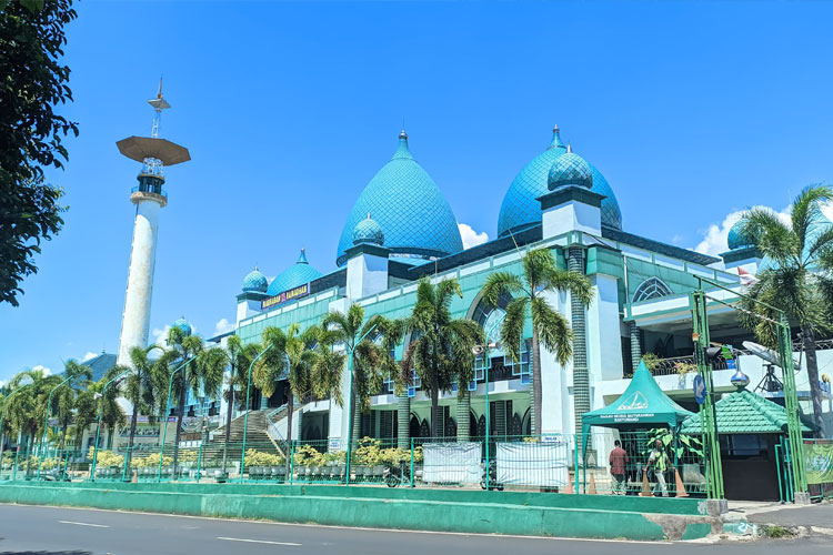 Masjid-Agung-Baiturrahman-Banyuwangi.jpg