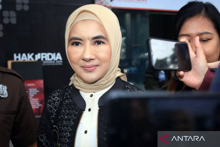 KPK Periksa Nicke Widyawati dalam Kasus Dugaan Korupsi LNG Pertamina