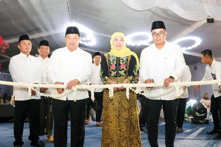 Gubernur Khofifah Resmikan Masjid Ba'i Al Karim Jombang, Berharap Jadi Pusat Kegiatan Keislaman