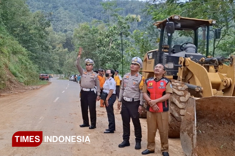 Satlantas Polres Pacitan Pastikan Jalur Mudik 2025 Aman, Posko dan Alat Berat Disiagakan