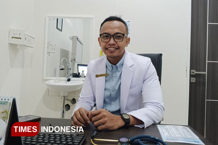 dr. Wahyu Agung Purnomo, Sp.P , Dokter Spesialis Paru RSU Unmuh Jember.