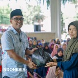 Berkah Ramadhan, Koppontren Ausath Banyuwangi Bagikan 1000 Paket Sembako